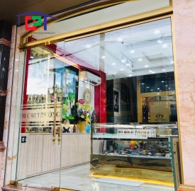 Cửa kính cường lực 6
