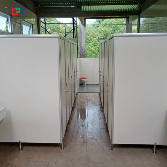 Vách ngăn compact 1