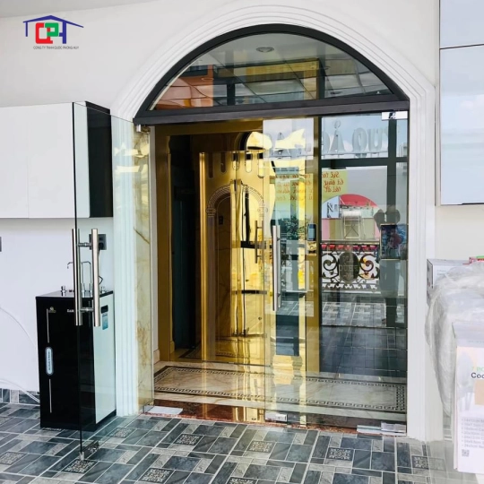 Cửa kính cường lực 4