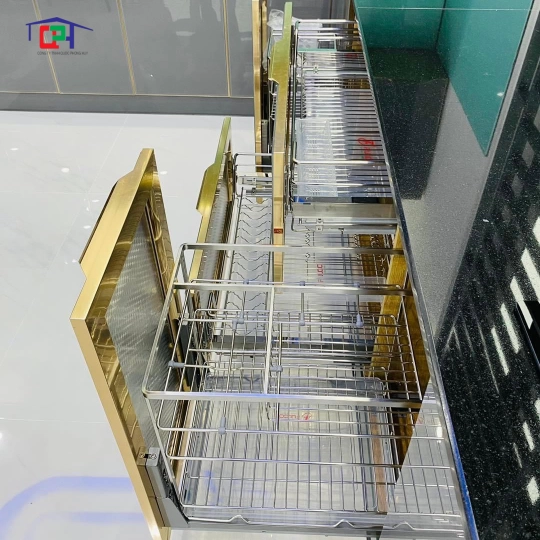 Tủ bếp nhôm cánh kính cao cấp 2
