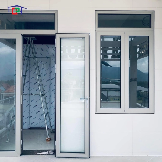 Cửa nhôm Maxpro Nhật Bản 0