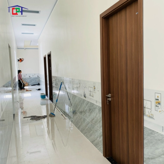 Cửa nhựa Composite 6